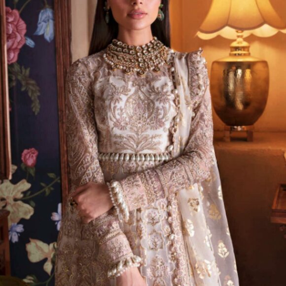 Afrozeh “Sheemah” – Brand New Stitched Suit (Size Large) - Picture 5 of 7